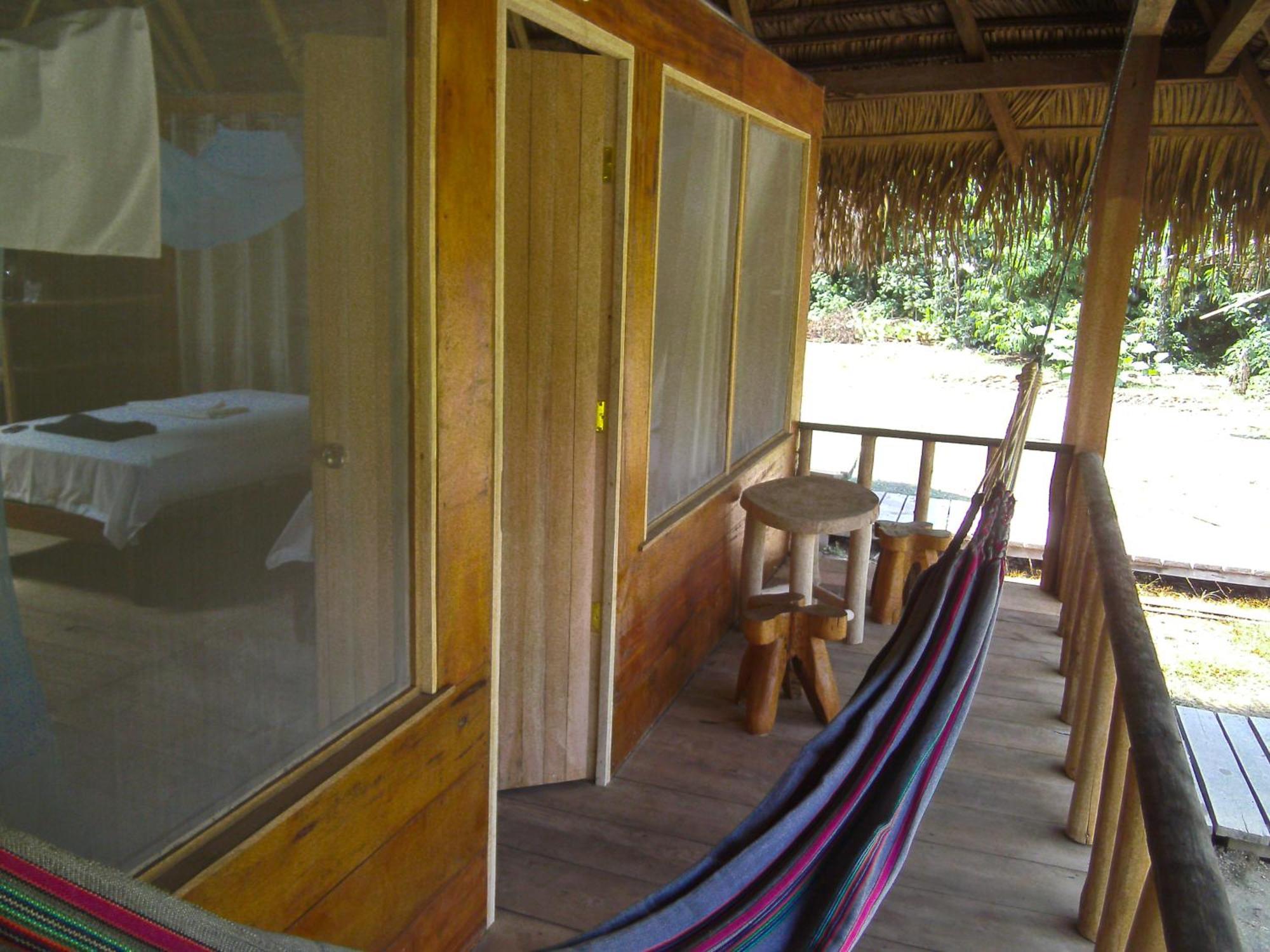 Aguas Negras River Lodge Puerto Montufar Exteriör bild